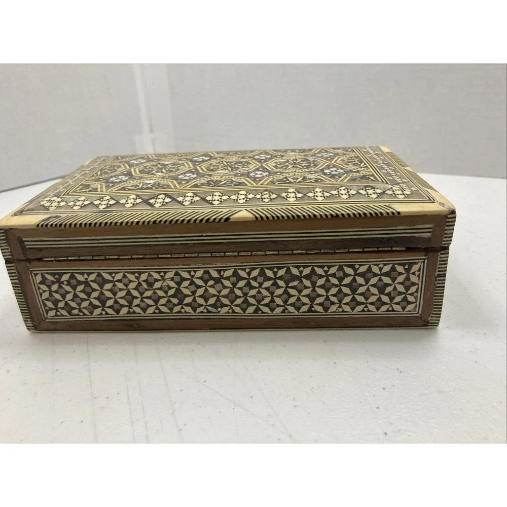 Vtg Inlaid Wood and Mother Of Pearl Wood Jewelry Israel Trinket Box 7.75 x 4.85